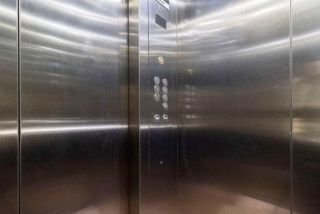 Vakantiehuis 506 Great Location Ac 1bdrm 1bath Rooftop *